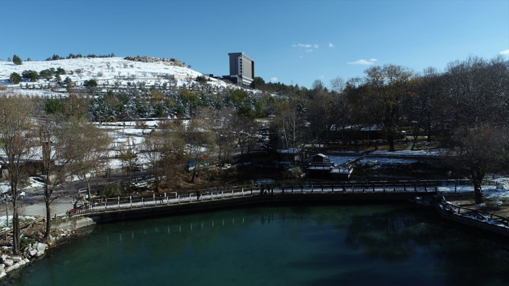 Kar sonrası güneşli hava güzel görüntüler oluşturdu