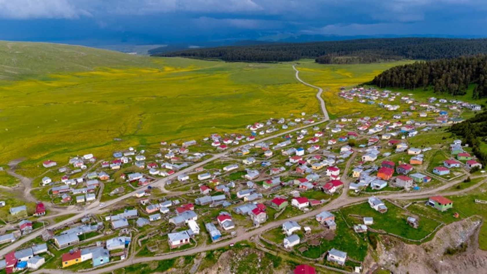 Ardahan'daki mendereslerde ilkbahar güzelliği
