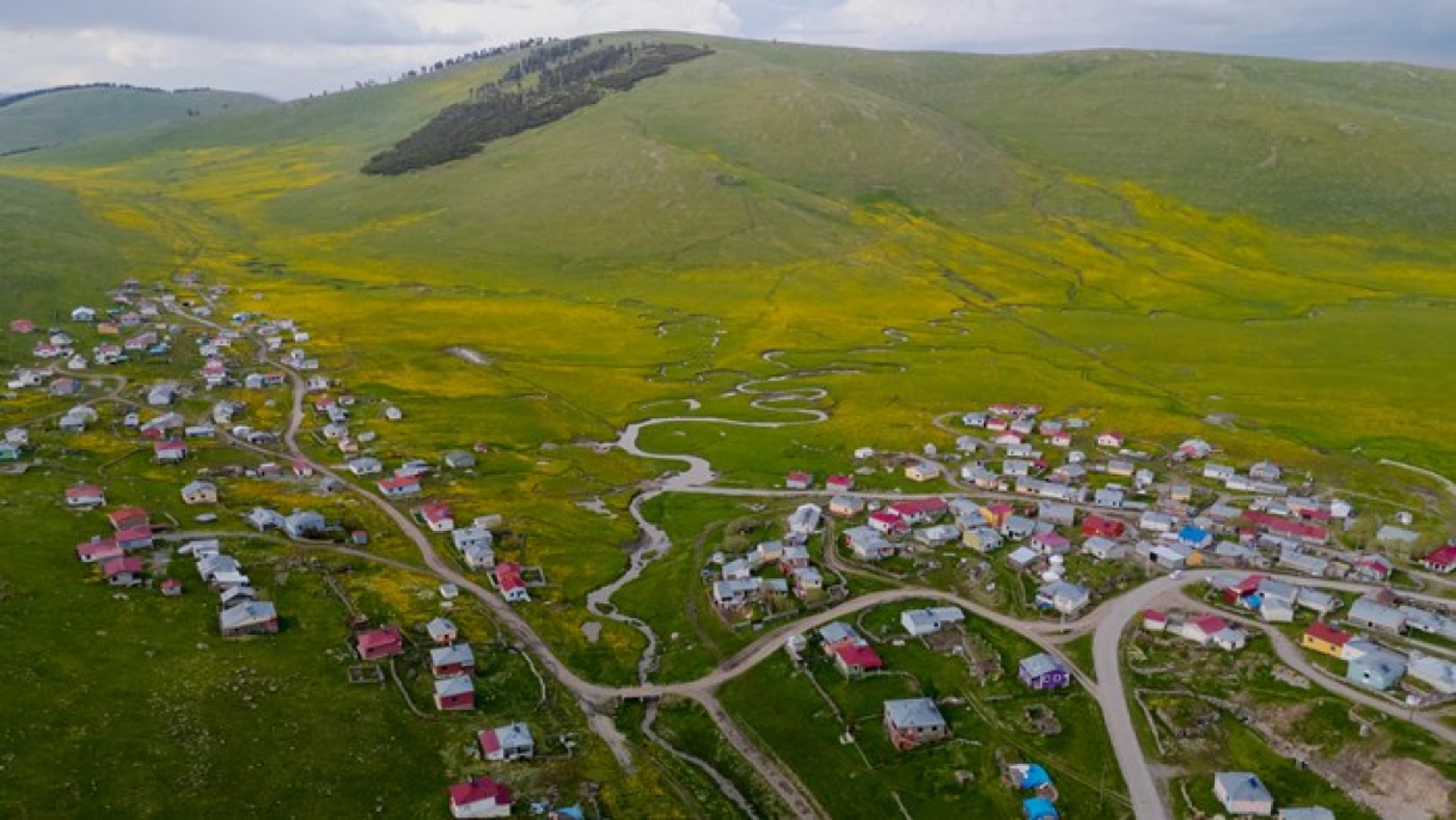 Ardahan'daki mendereslerde ilkbahar güzelliği