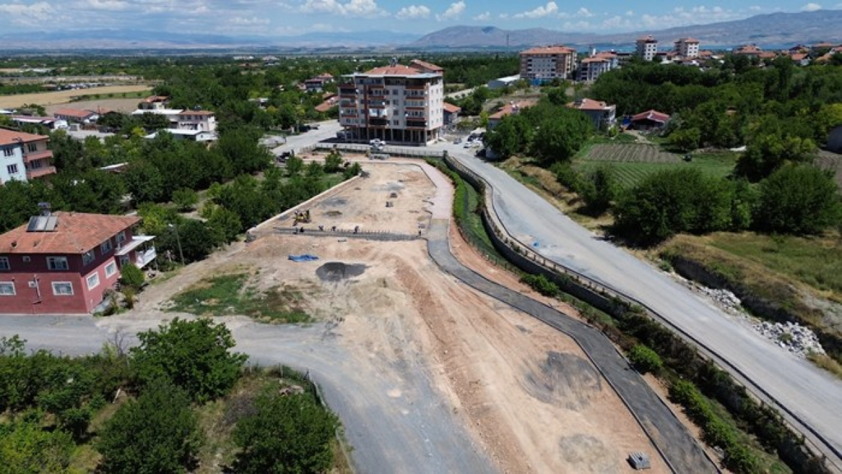 Alacakapı Mahallesi'ne Yeni Park