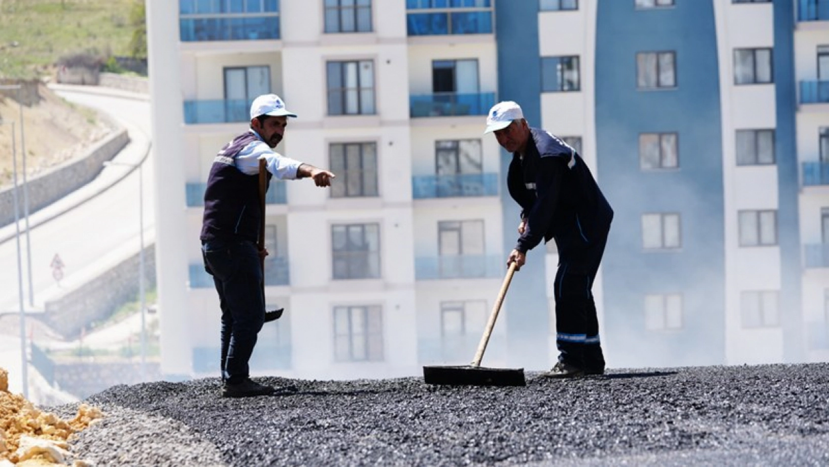 Çamurlu ve Bulgurlu'ya Asfalt Hizmeti