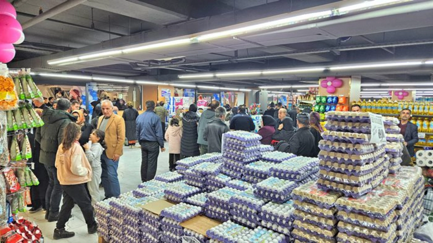 Malatya'nın Yükselen Değeri Esenlik Market Malatya City AVM'de kapılarını açtı