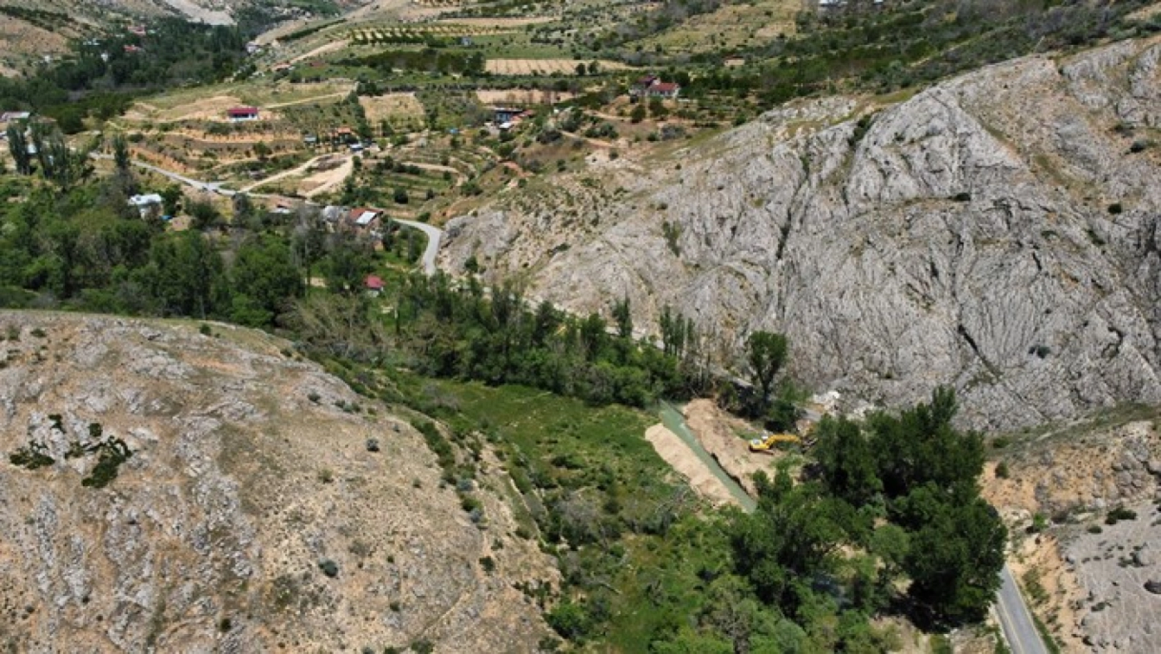 Hacılar Şeyhli Mahallesi köprü yapımına başlandı