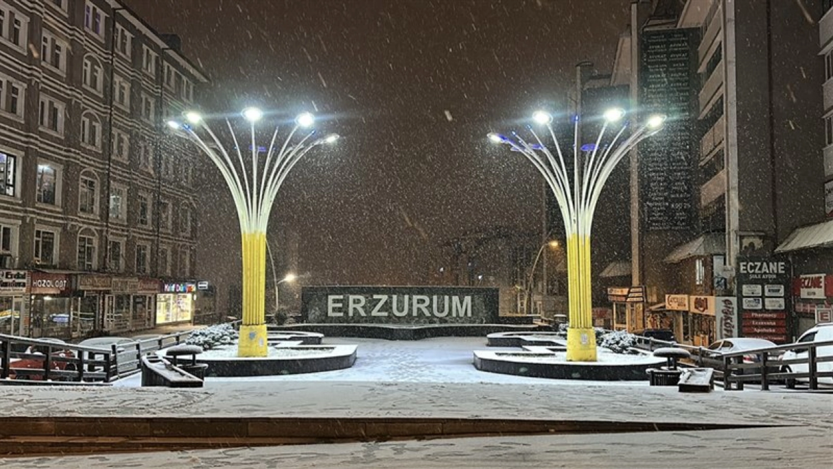 Erzurum'da kar etkili oldu