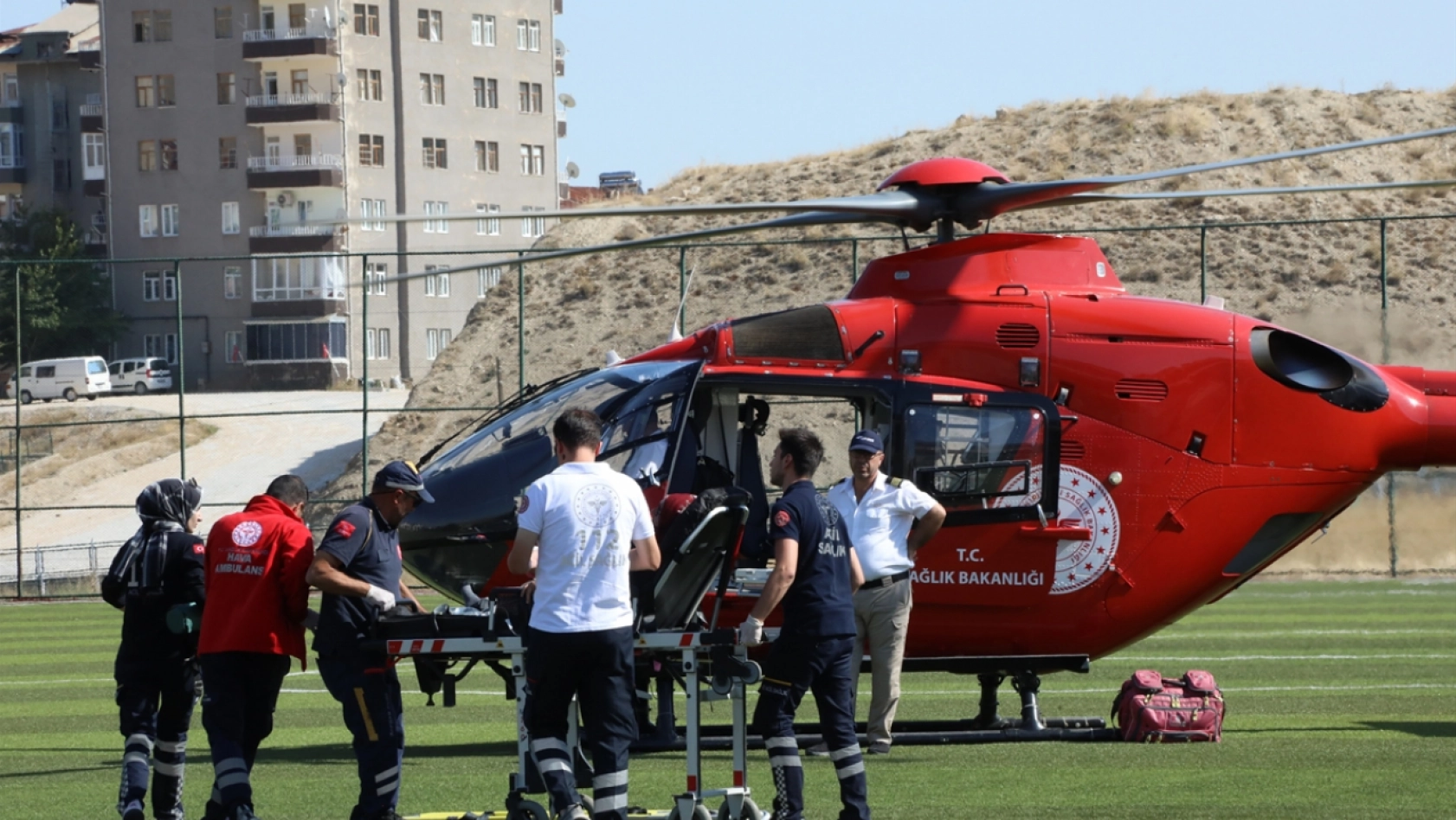 Ambulans helikopter Malatya'da kalp krizi geçiren kişi için havalandı