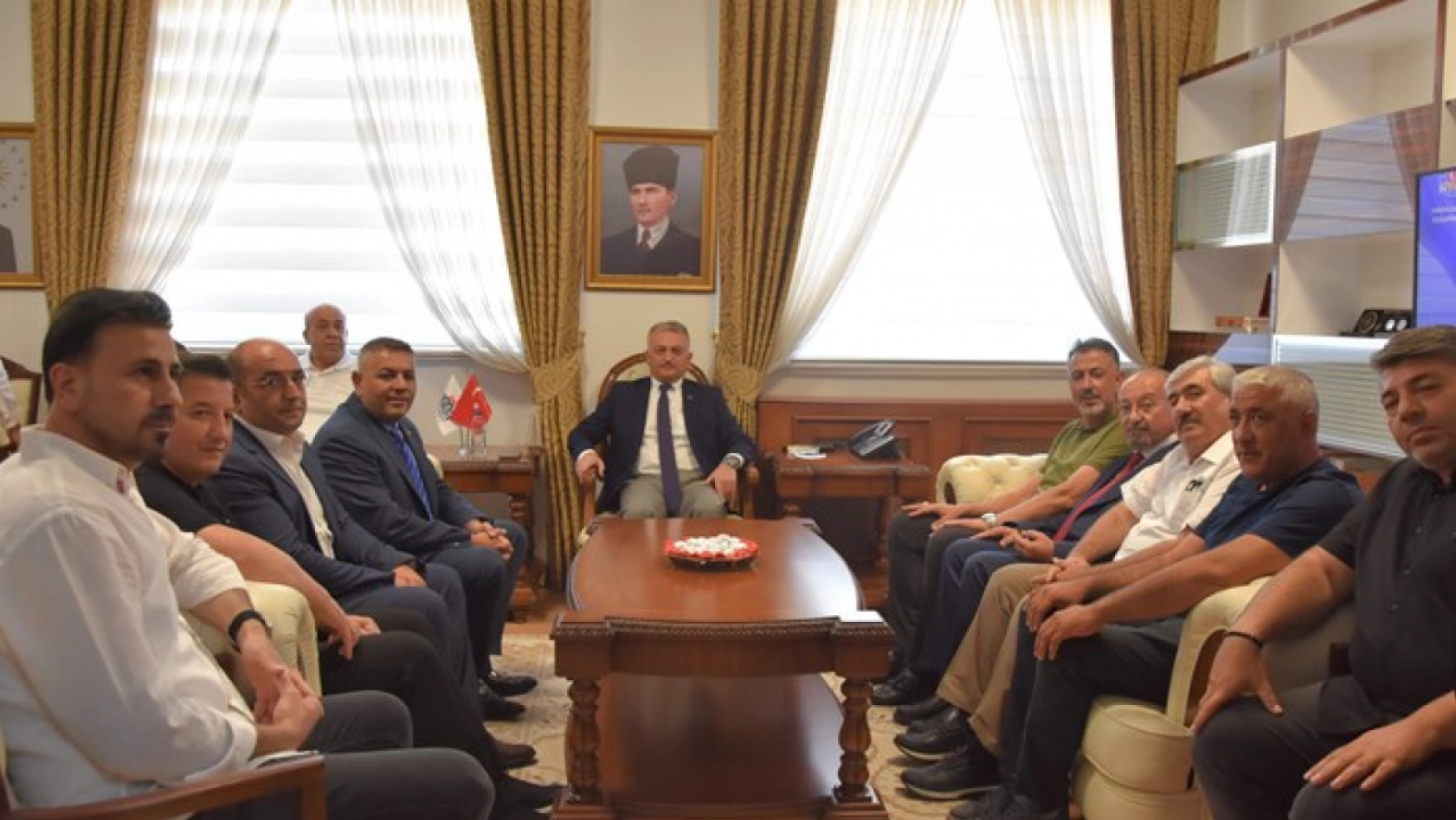 Başkan Sadıkoğlu'ndan Vali Yazıcı'ya hayırlı olsun ziyareti