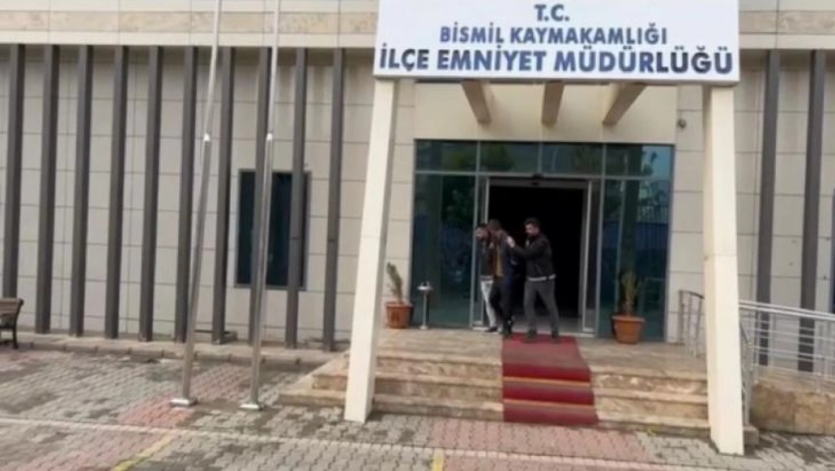 Diyarbakır'da 1 kilo uyuşturucu ile yakalanan şahıs tutuklandı