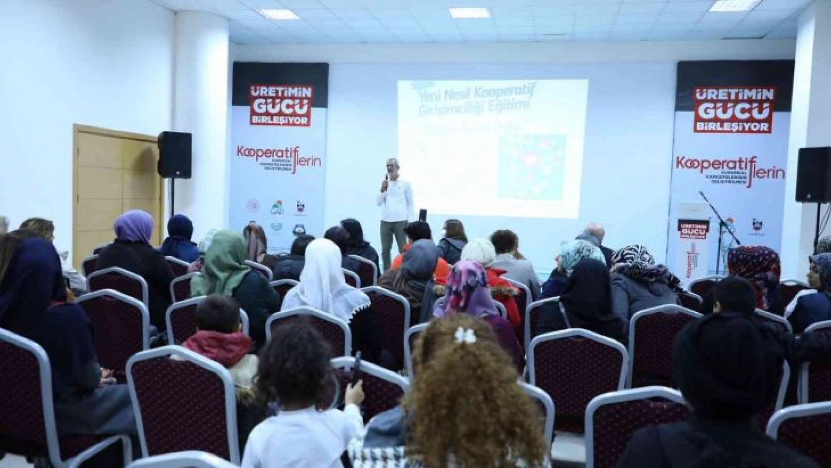 Diyarbakır'da girişimci kadınlar eğitime tabi tutuldu