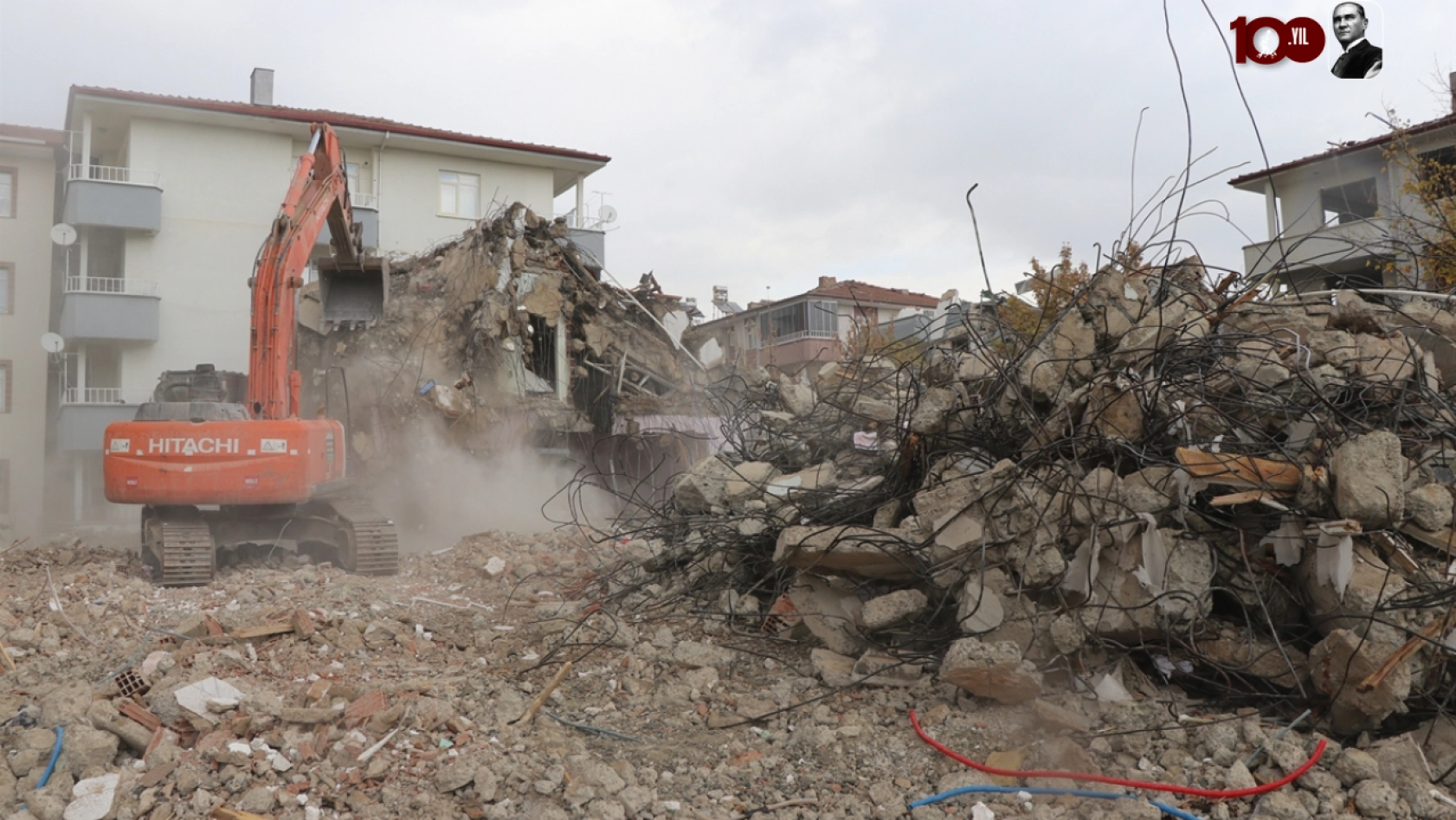 Elazığ'da ağır hasarlı yapıların yaklaşık yüzde 65'i yıkıldı
