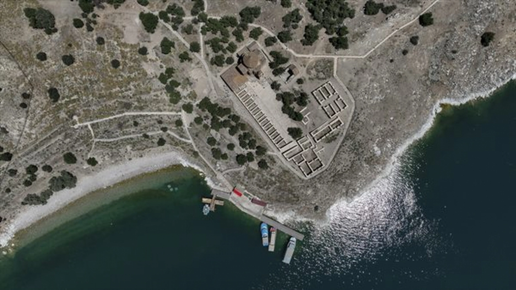 Van Gölü'ndeki Akdamar Adası