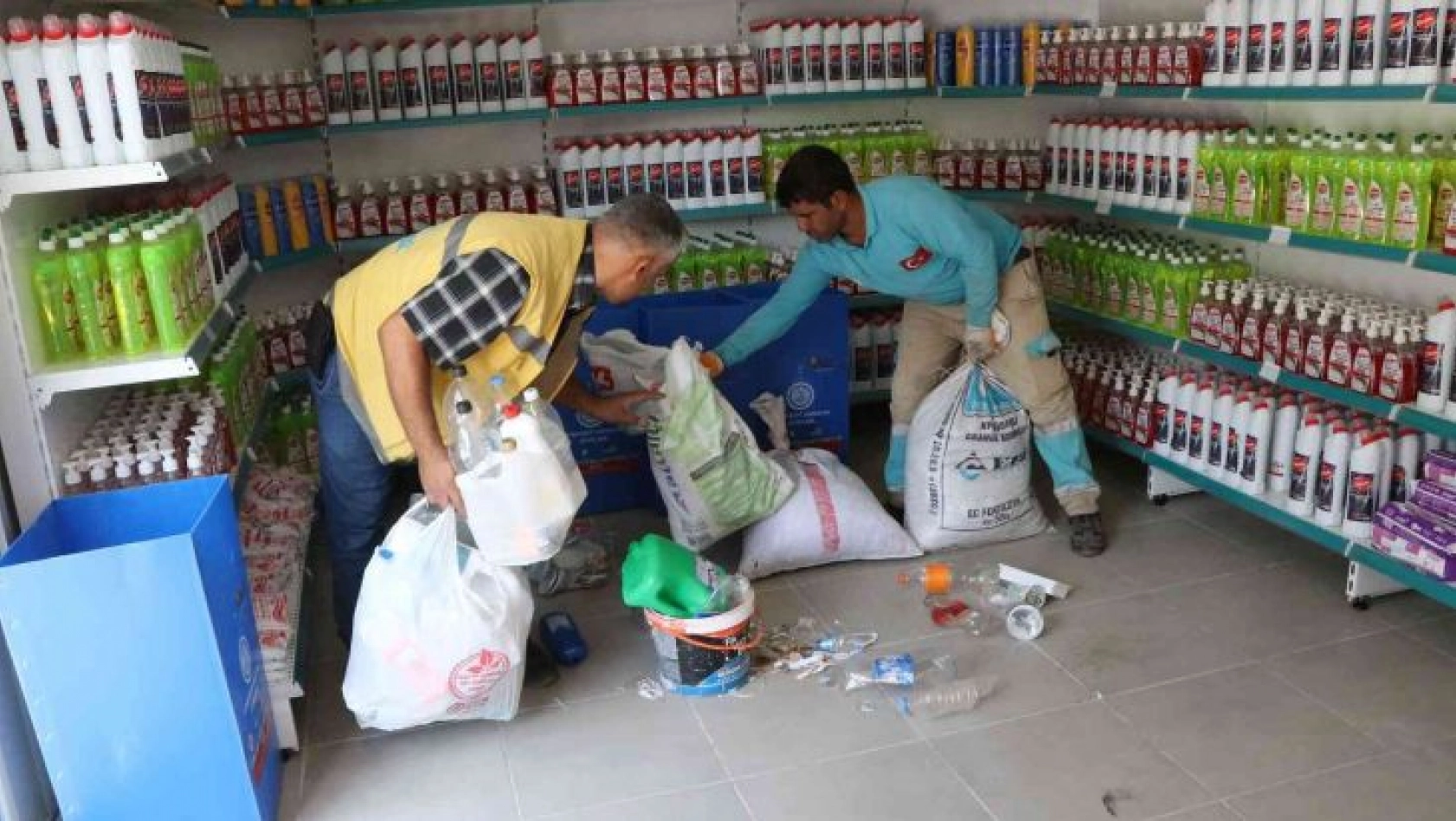 Haliliye'de sıfır atık marketlerin üçüncüsü kuruldu