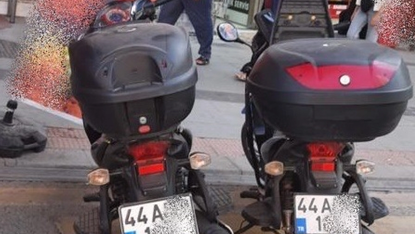 İki ayrı motosiklette aynı plakayı kullanan sürücüye ceza