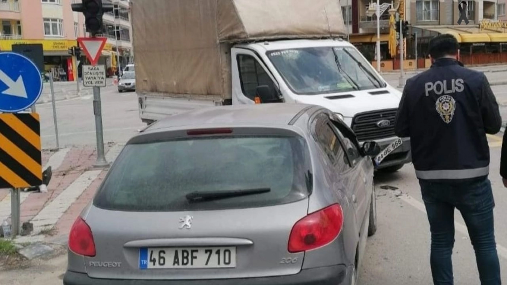 Malatya'da üç araç kazaya karıştı: 6 yaralı