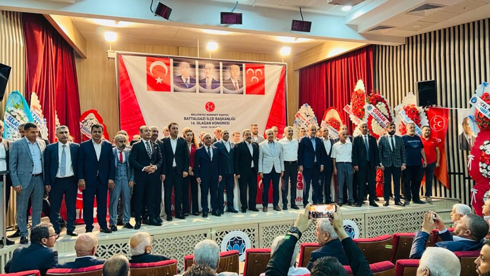 MHP Battalgazi İlçe Kongresinde Başkan İlhan İlhan Güven Tazeledi