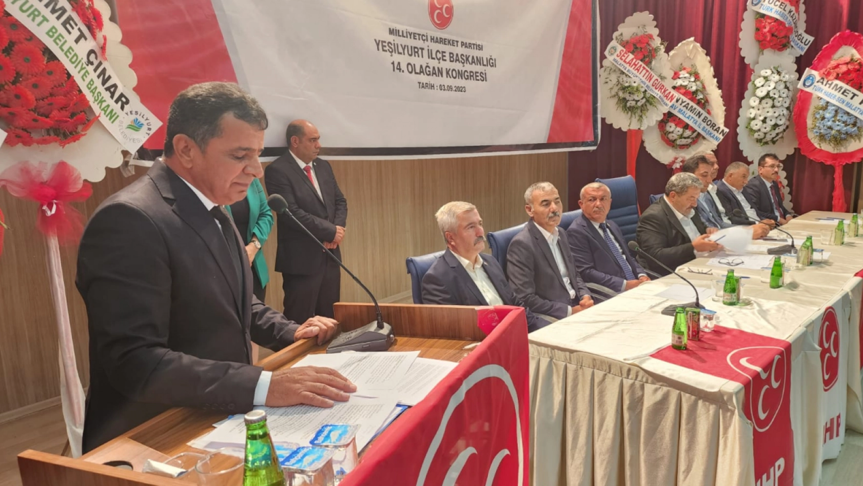 MHP Yeşilyurt İlçe Kongresinde Başkan Süleyman Emre Güven Tazeledi