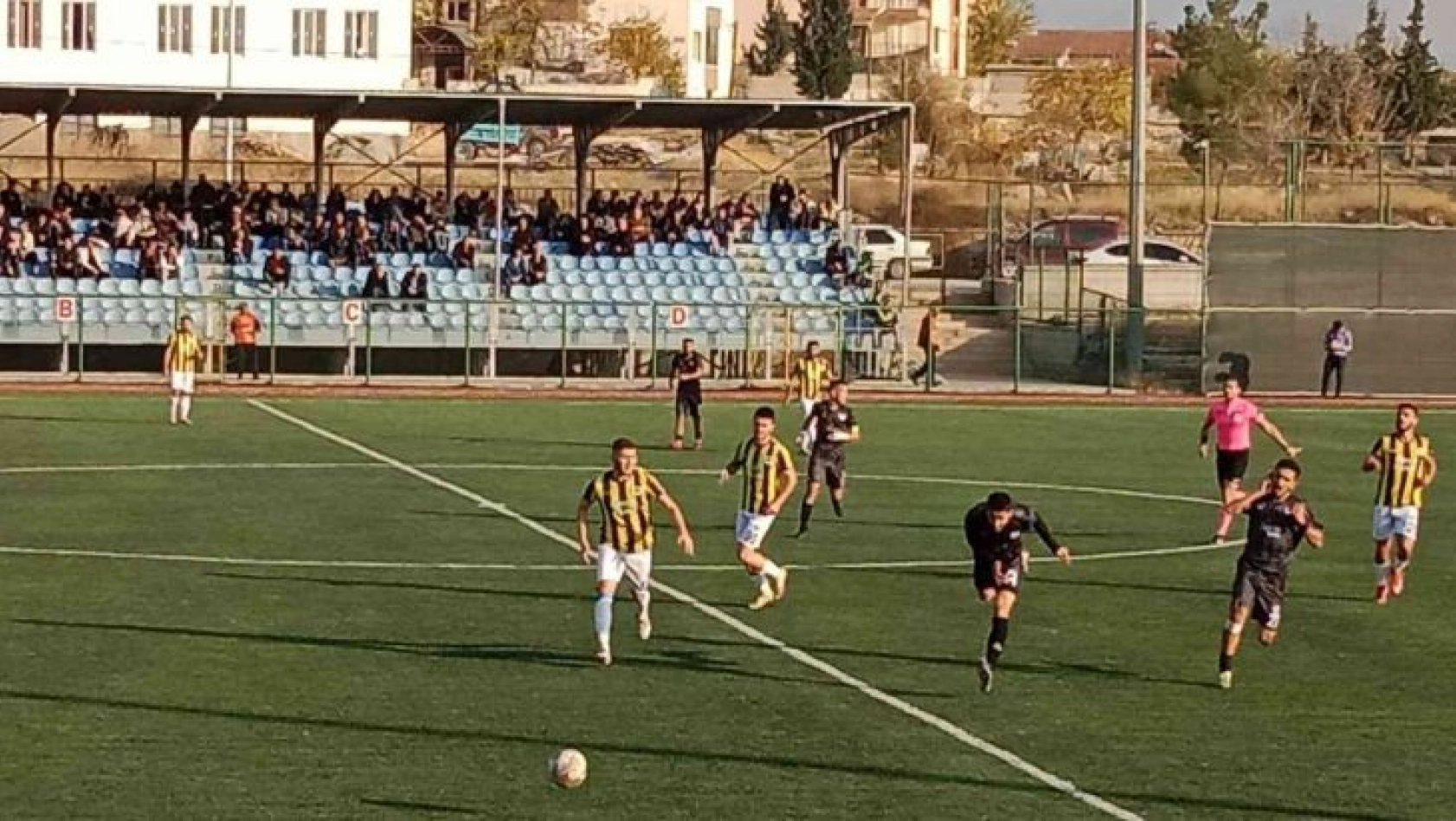 Arguvanspor, Fatsaspor'u 3-2 mağlup etti.