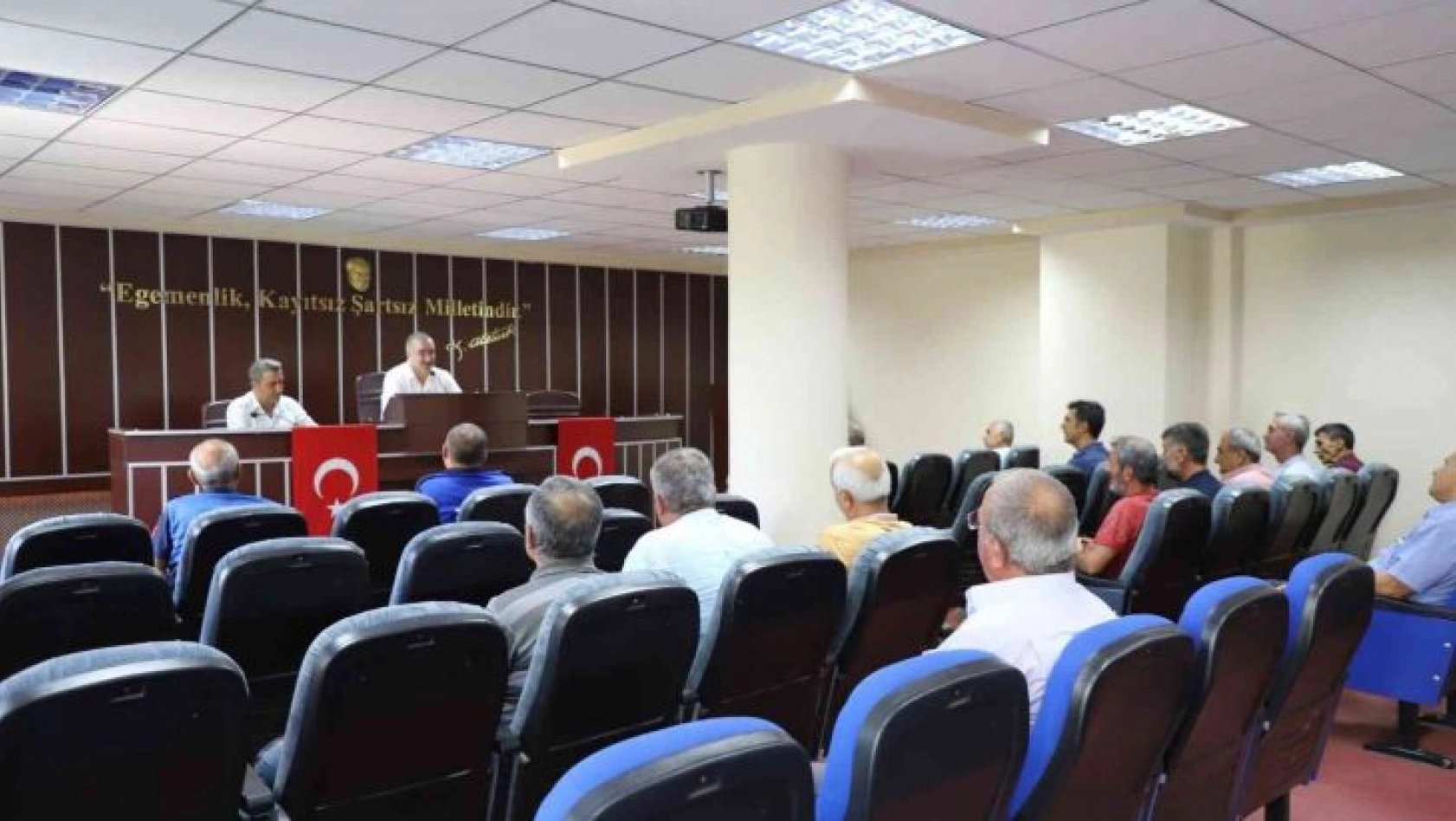 Turanlı: 'Belediyede çalışan memurlara haklarını teslim ettik'