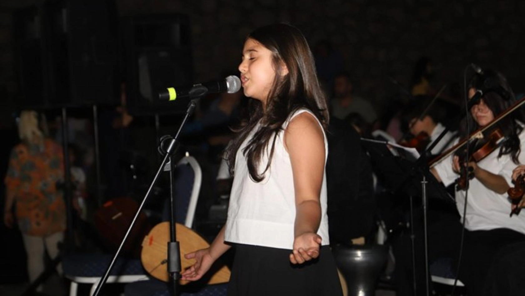 Çocuk Orkestrası Sahne Aldı, Gençlik Müzikle Coştu