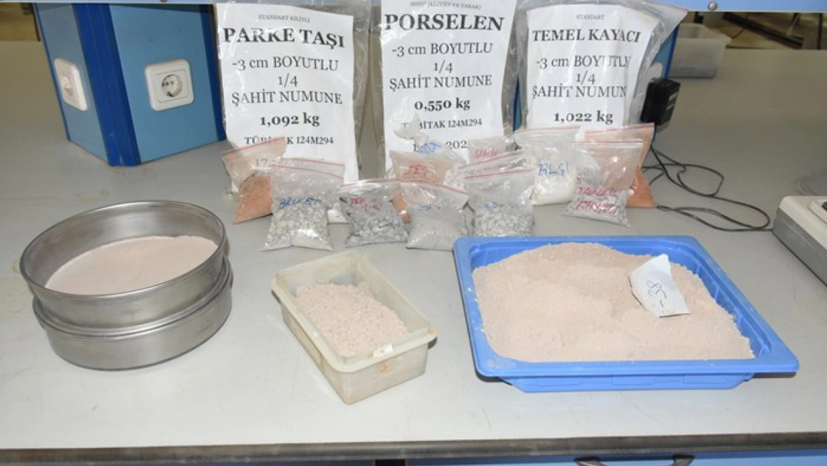 Depremde yıkılan binaların enkazından yapay mermer yapılacak