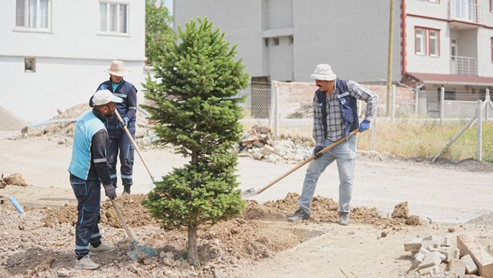 Dolamantepe Mahallesi'nde Park Ve Yol Düzenlemesi