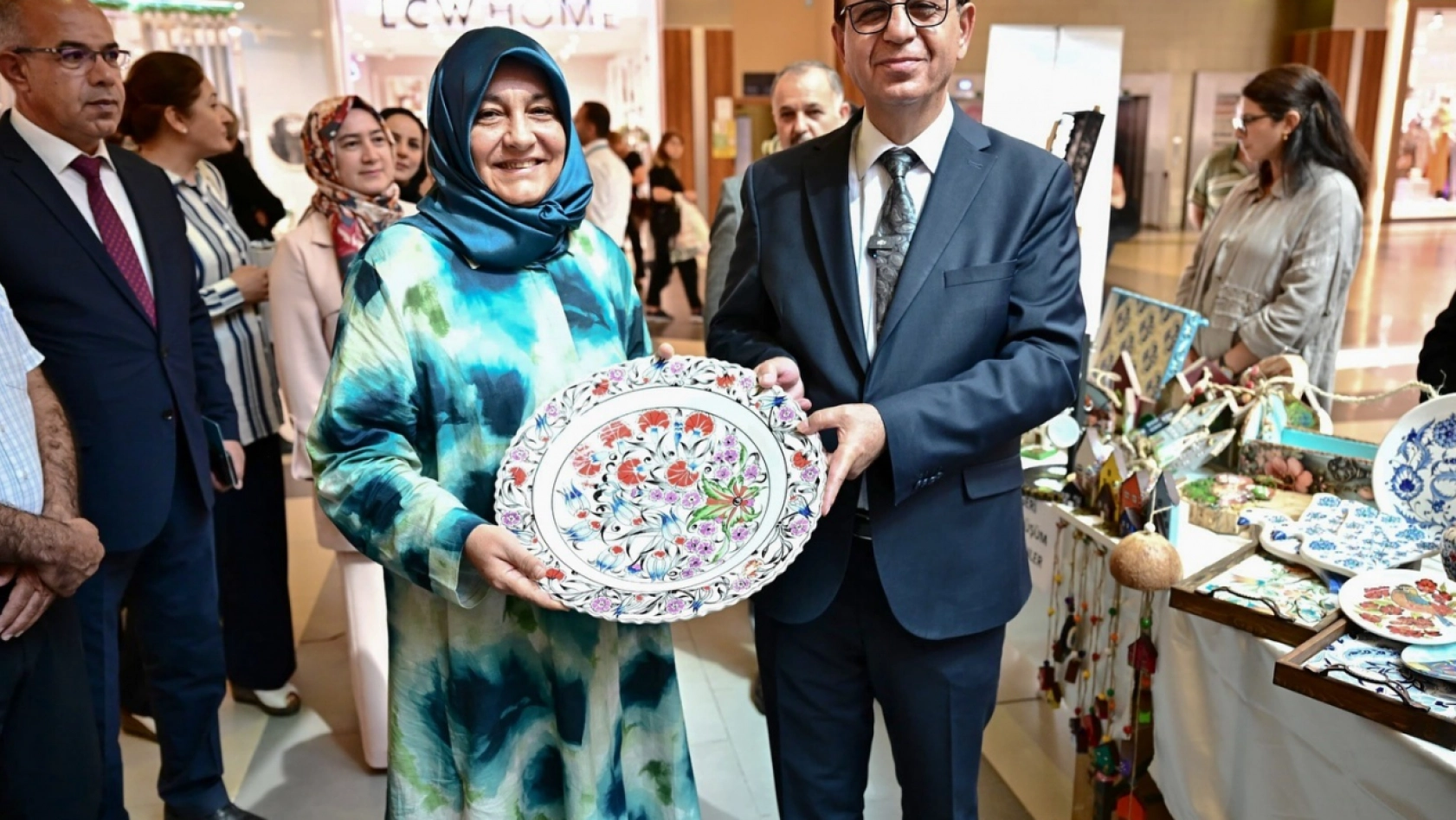 El Emeği Göz Nuru Eserleri Yılsonu Sergisinde Buluştu