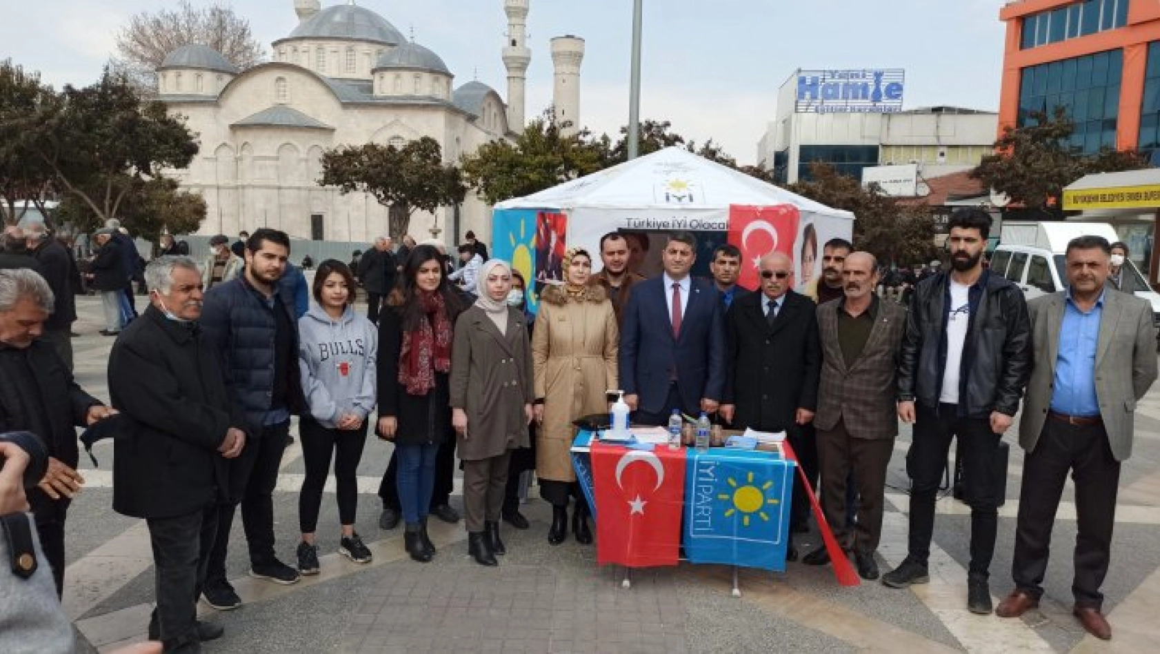 İYİ Parti Yeşilyurt İlçe Başkanlığı üye kaydına devam ediyor