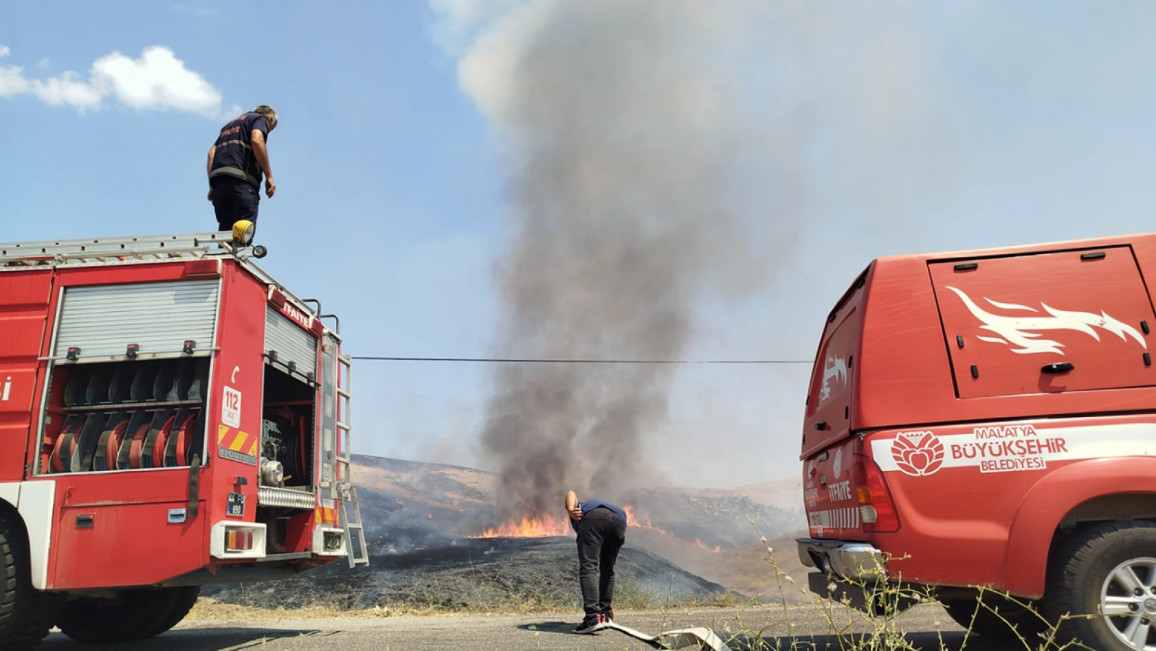 Malatya'da 3 ayrı noktada yangın