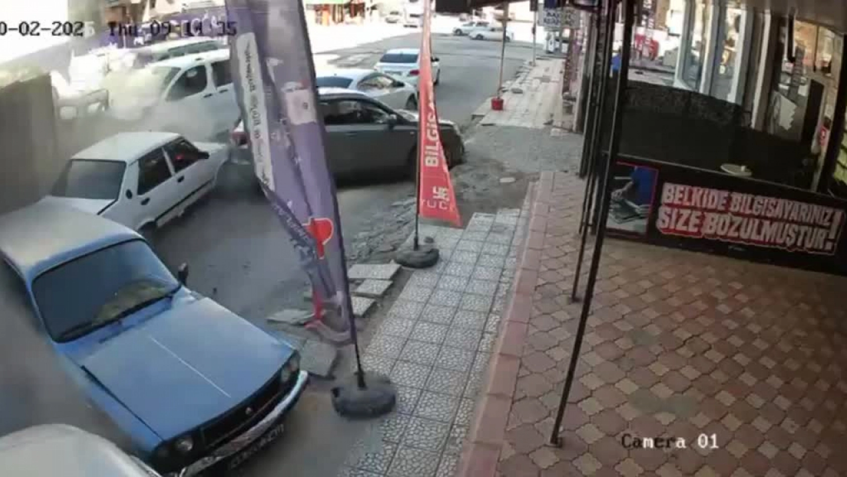 Malatya'da freni patlayan kamyon dehşet saçtı: 15 araç birbirine girdi, 5 yaralı