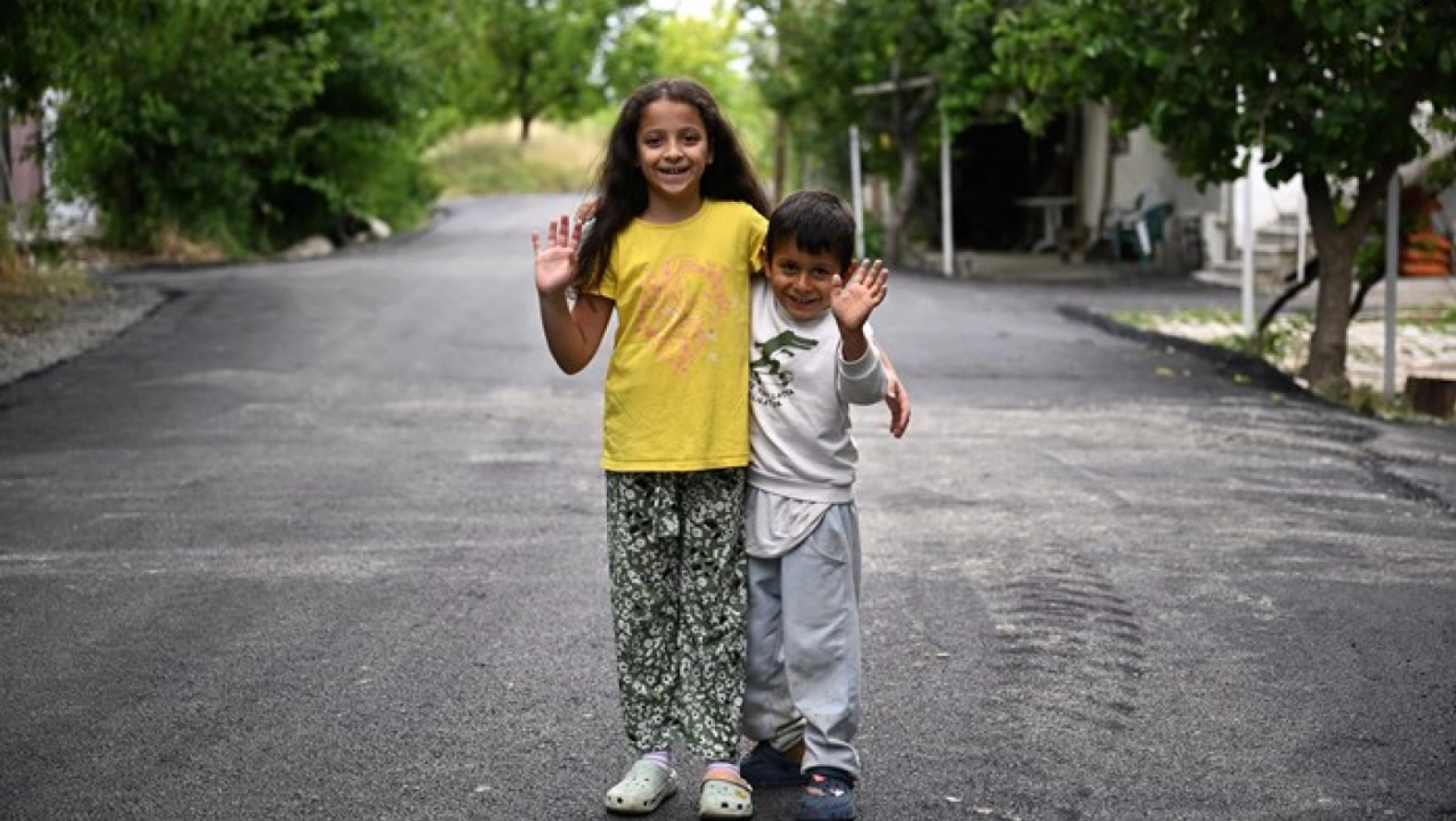 Meydanbaşı Mahallesi'ne Sıcak Asfalt Hizmeti