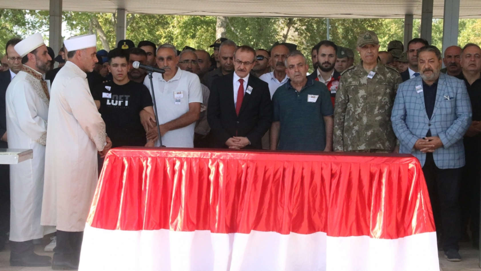 Şehit Uzman Çavuş Mehmet Kökçü son yolculuğuna uğurlandı