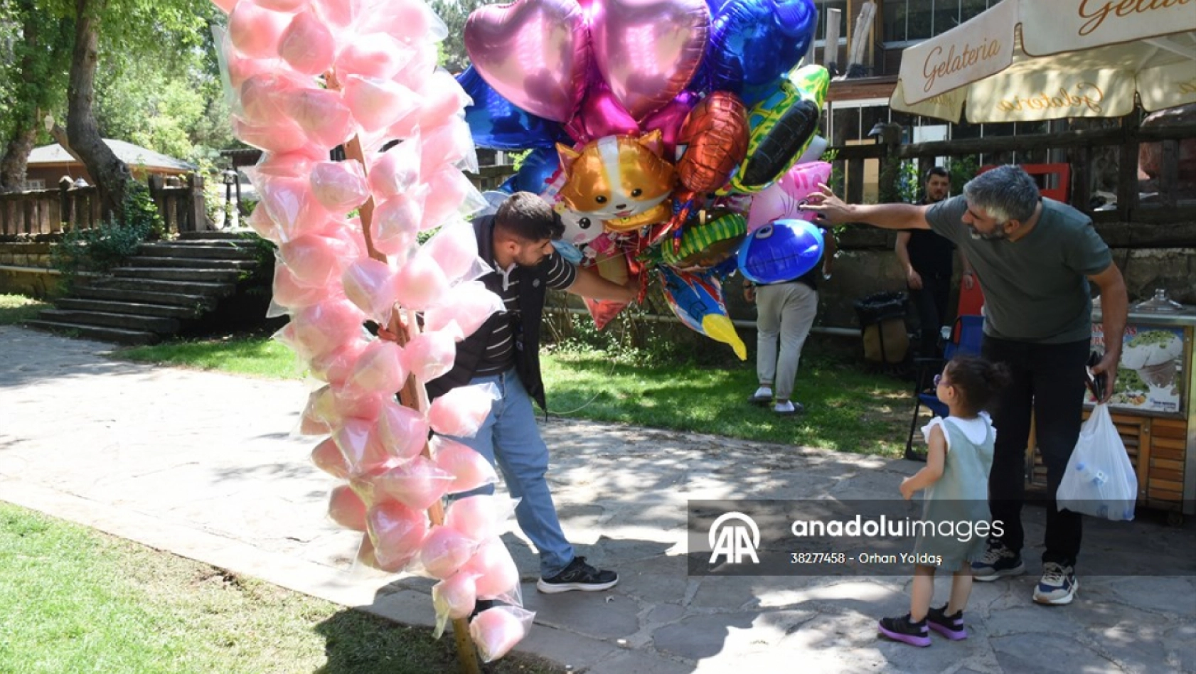 Sıcaktan Bunalan Vatandaşların Adresi: Turgut Özal Tabiat Parkı