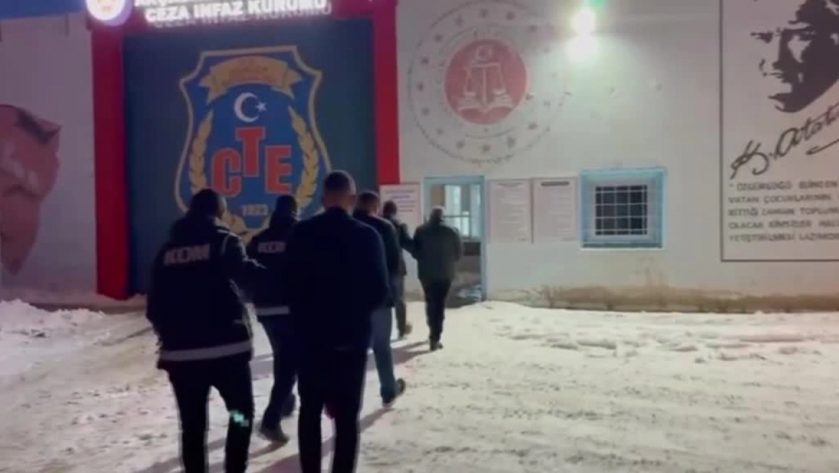 Tefeci operasyonu: 3 tutuklama