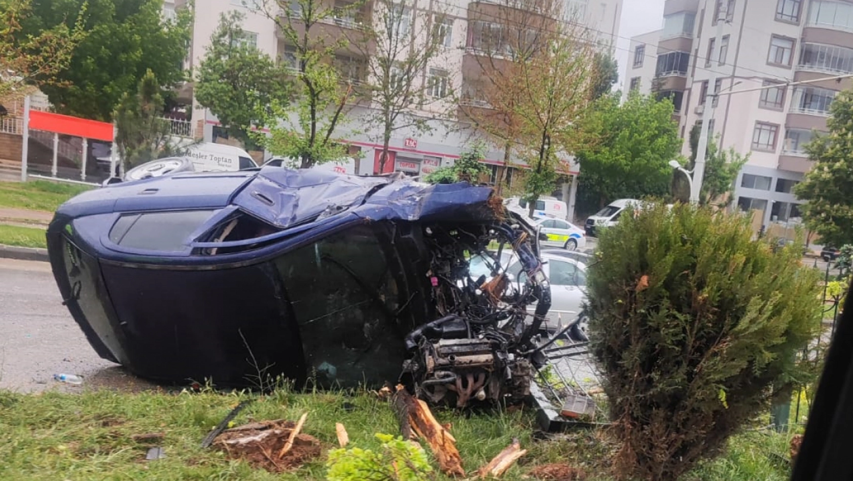 Tek Taraflı Trafik Kazası: 2 Kişi Yaralandı