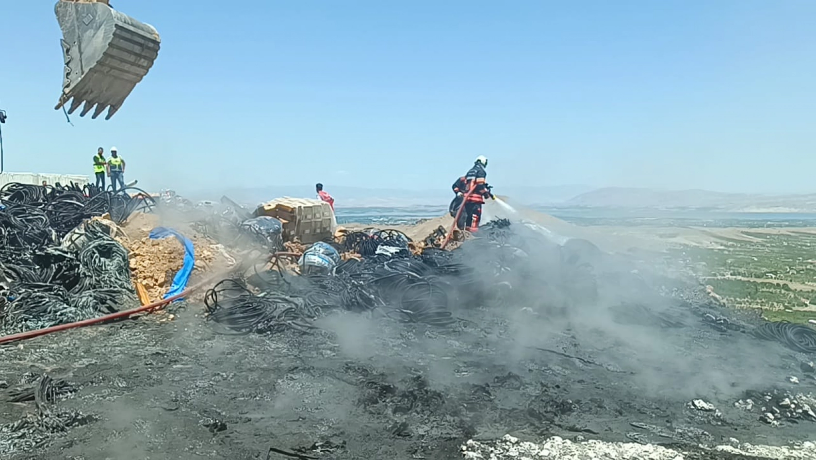 TOKİ İnşaatında Yangın: Facianın Eşiğinden Dönüldü