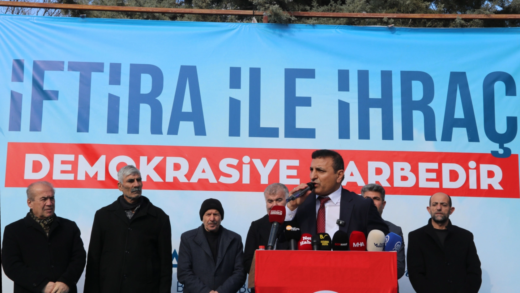 Yazıhan Belediye Başkanı Göçer miting düzenledi