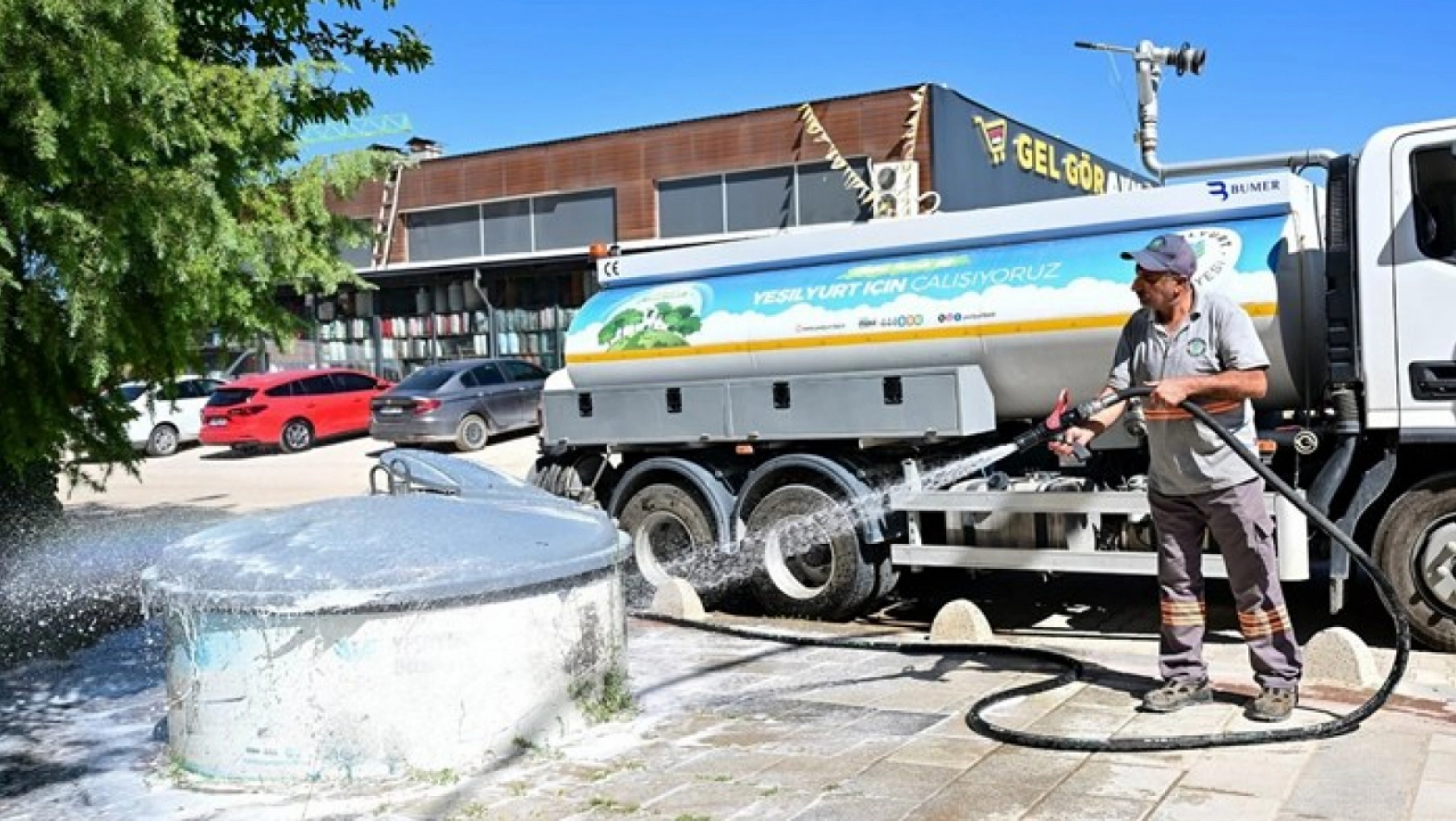 Yeşilyurt'ta Temizlik Seferberliği Devam Ediyor