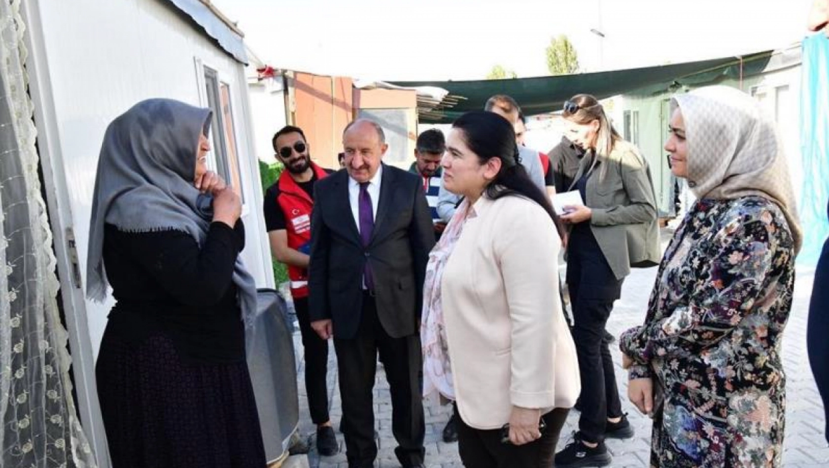 Vali Eşi Selda Yavuz 'un Konteyner Kent Ziyaretleri Devam Ediyor.