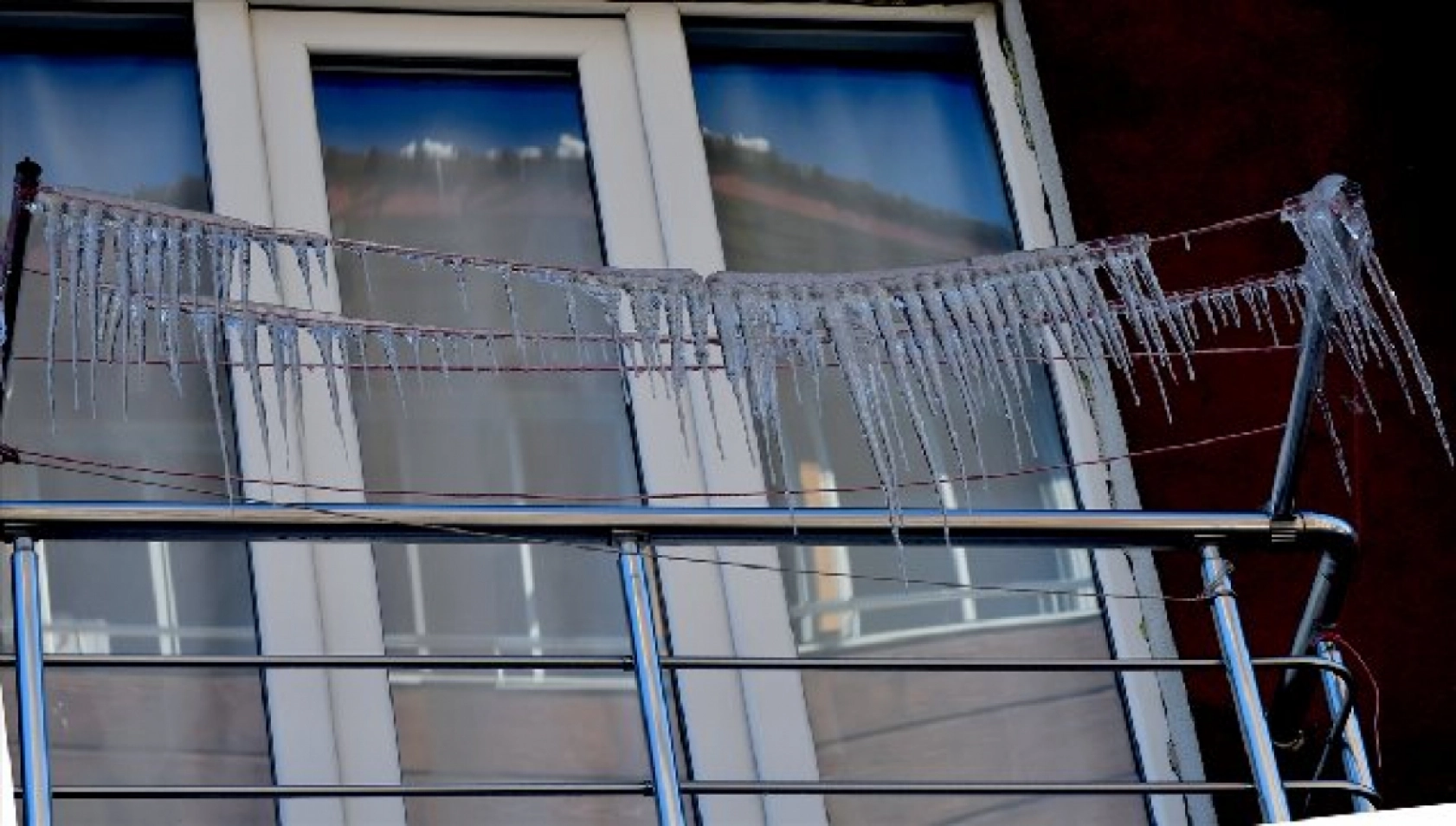 Termometrelerin eksi 22'yi gösterdiği Erzurum gece buz kesti
