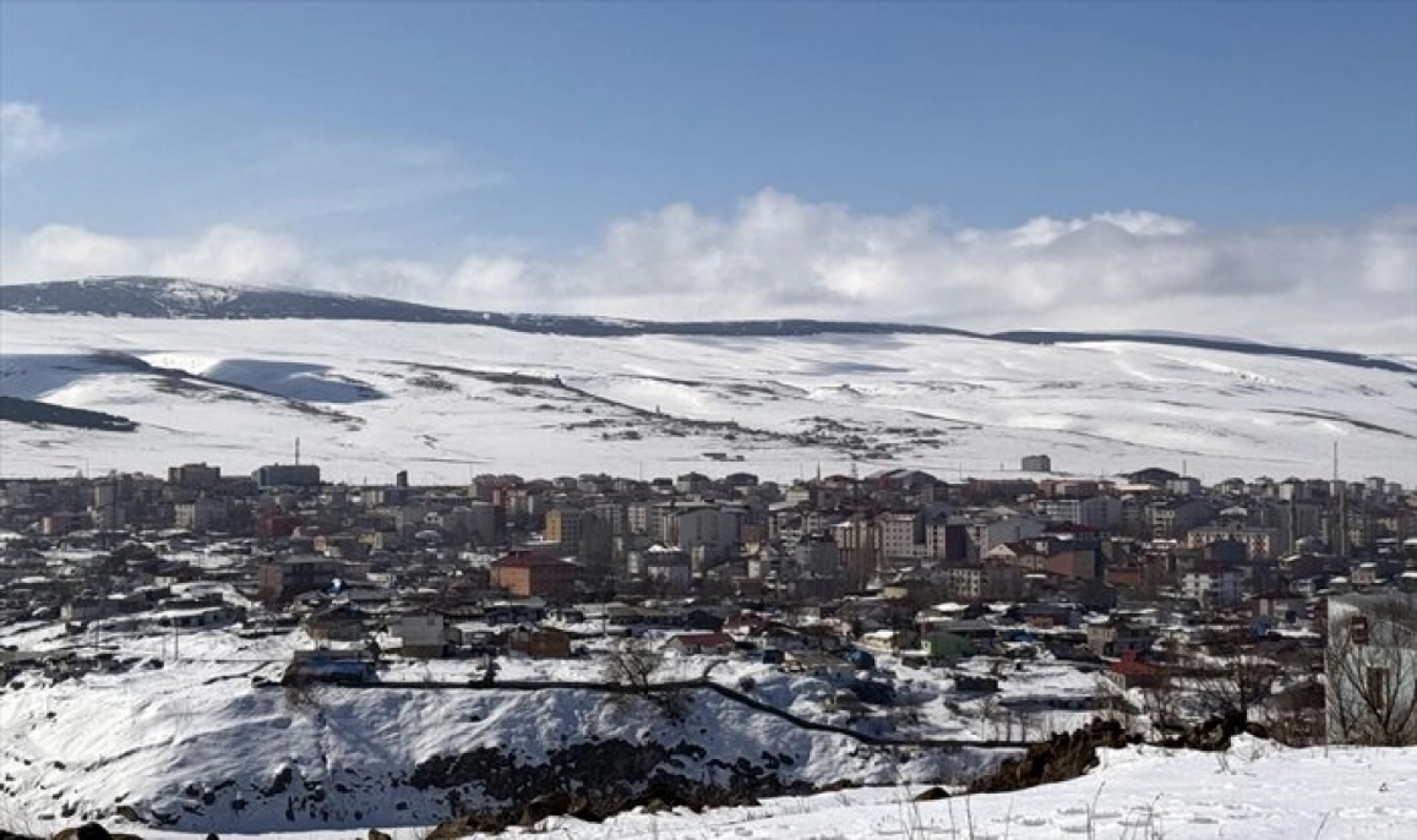 Erzurum, Kars ve Ardahan'da kar yağışı etkili oldu