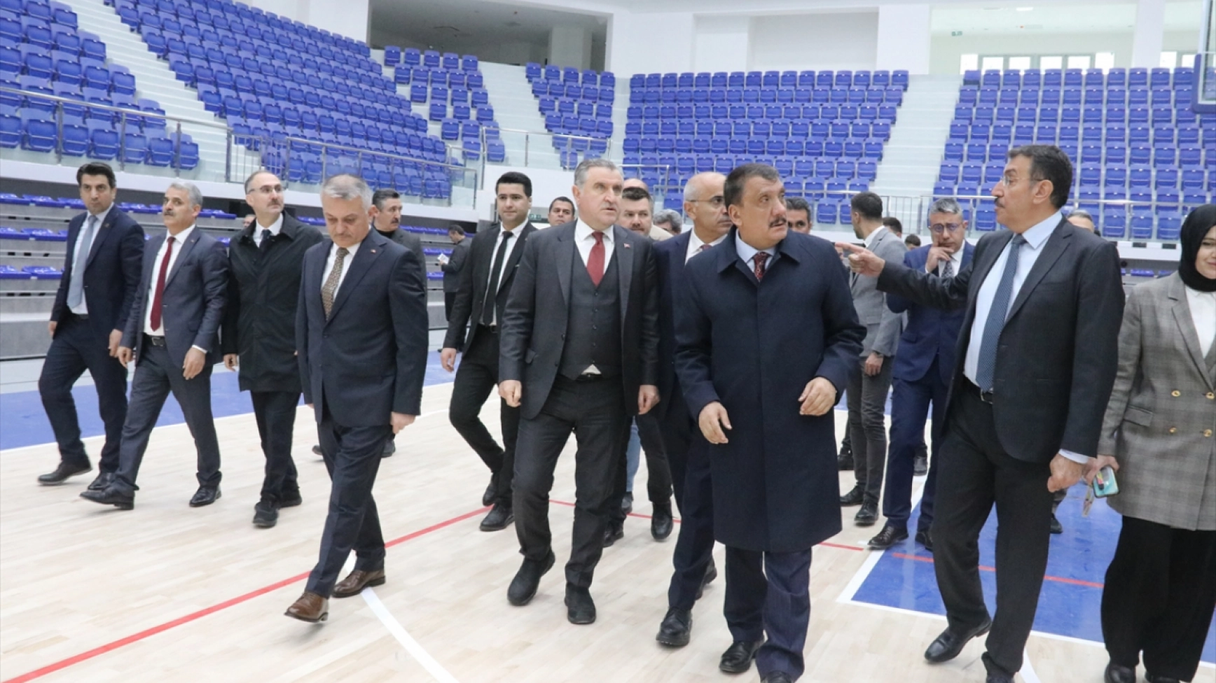 Gençlik ve Spor Bakanı Bak Malatya'da incelemelerde bulundu
