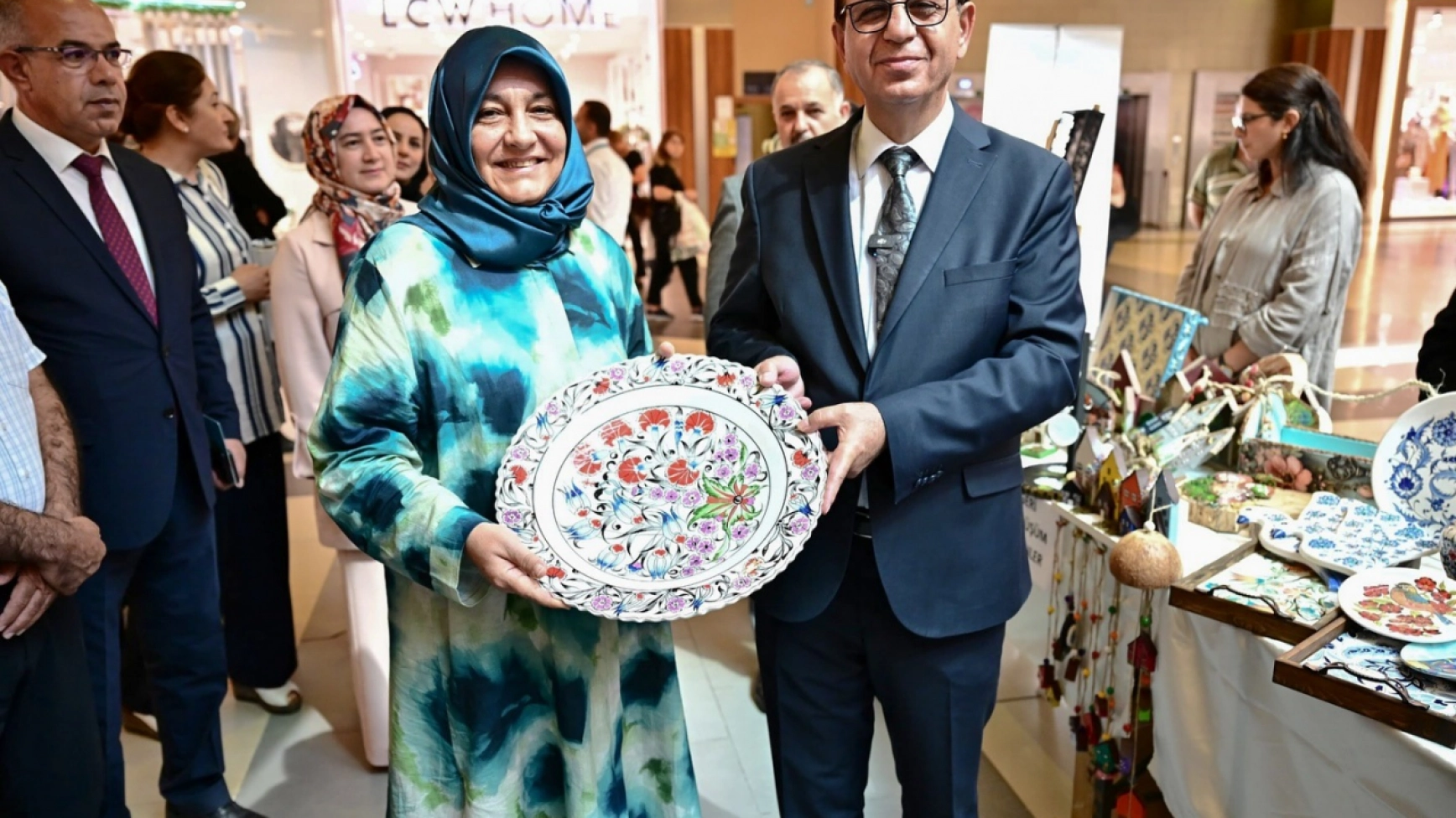 El Emeği Göz Nuru Eserleri Yılsonu Sergisinde Buluştu