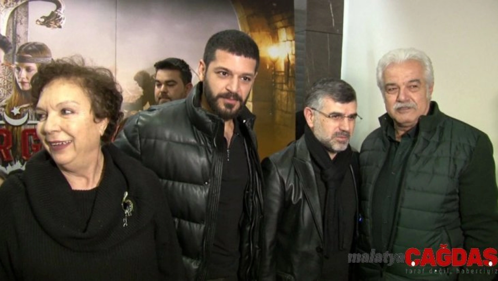 'Türkler Geliyor: Adaletin Kılıcı' filmi oyuncuları Sultanbeyli'de gösterime katıldı