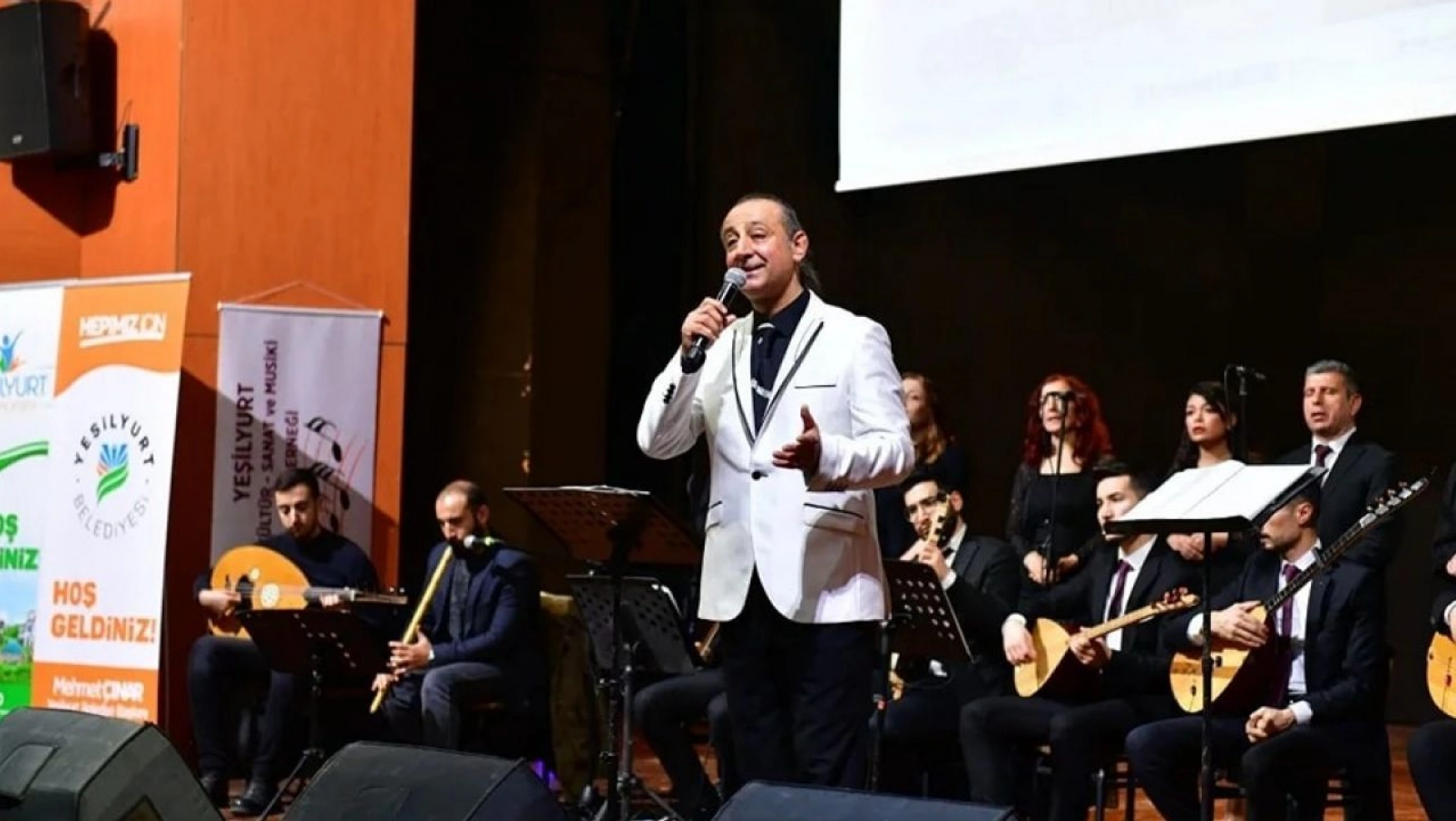 Unutulmayan Şarkılar ve Türküler konserine ilgi