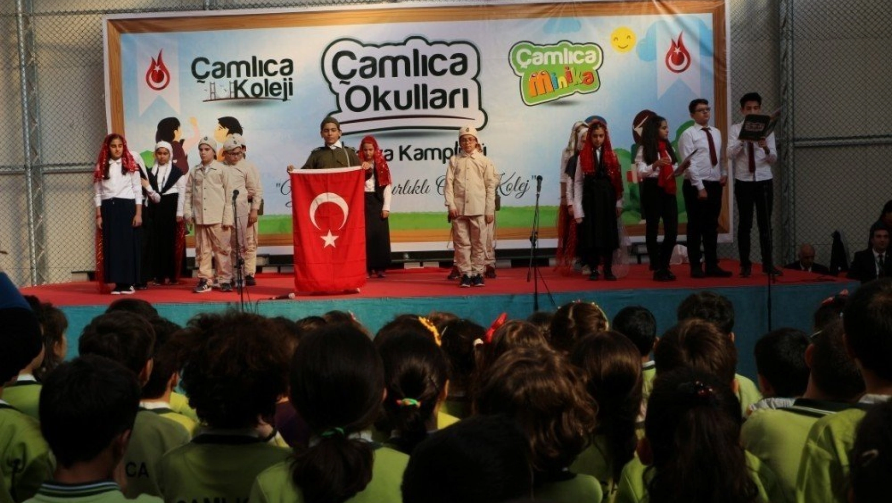 Çamlıca Okulları'nda 29 Ekim coşkusu