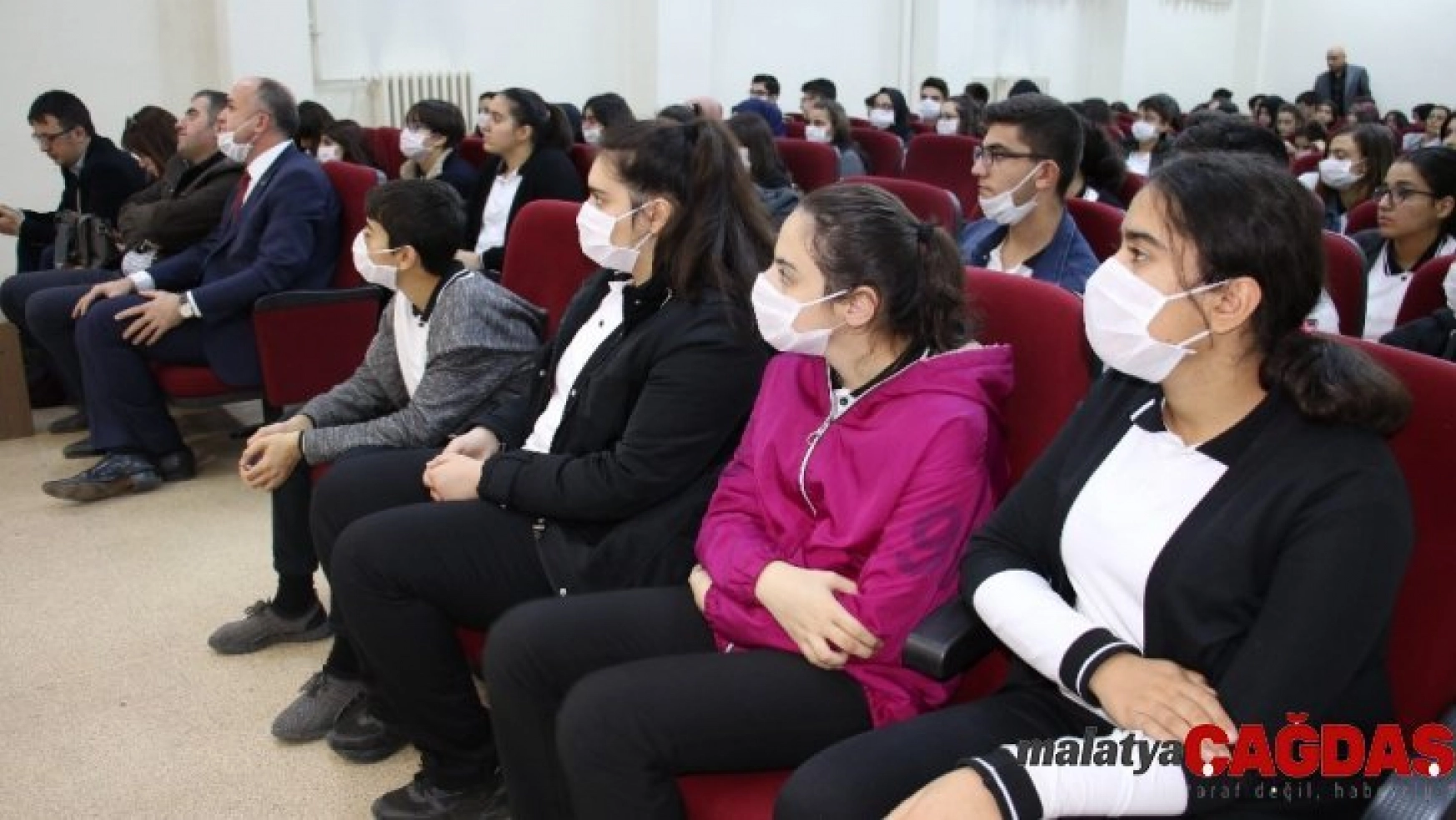 650 öğrenci maske takarak 'Lösemi'ye dikkat çekti