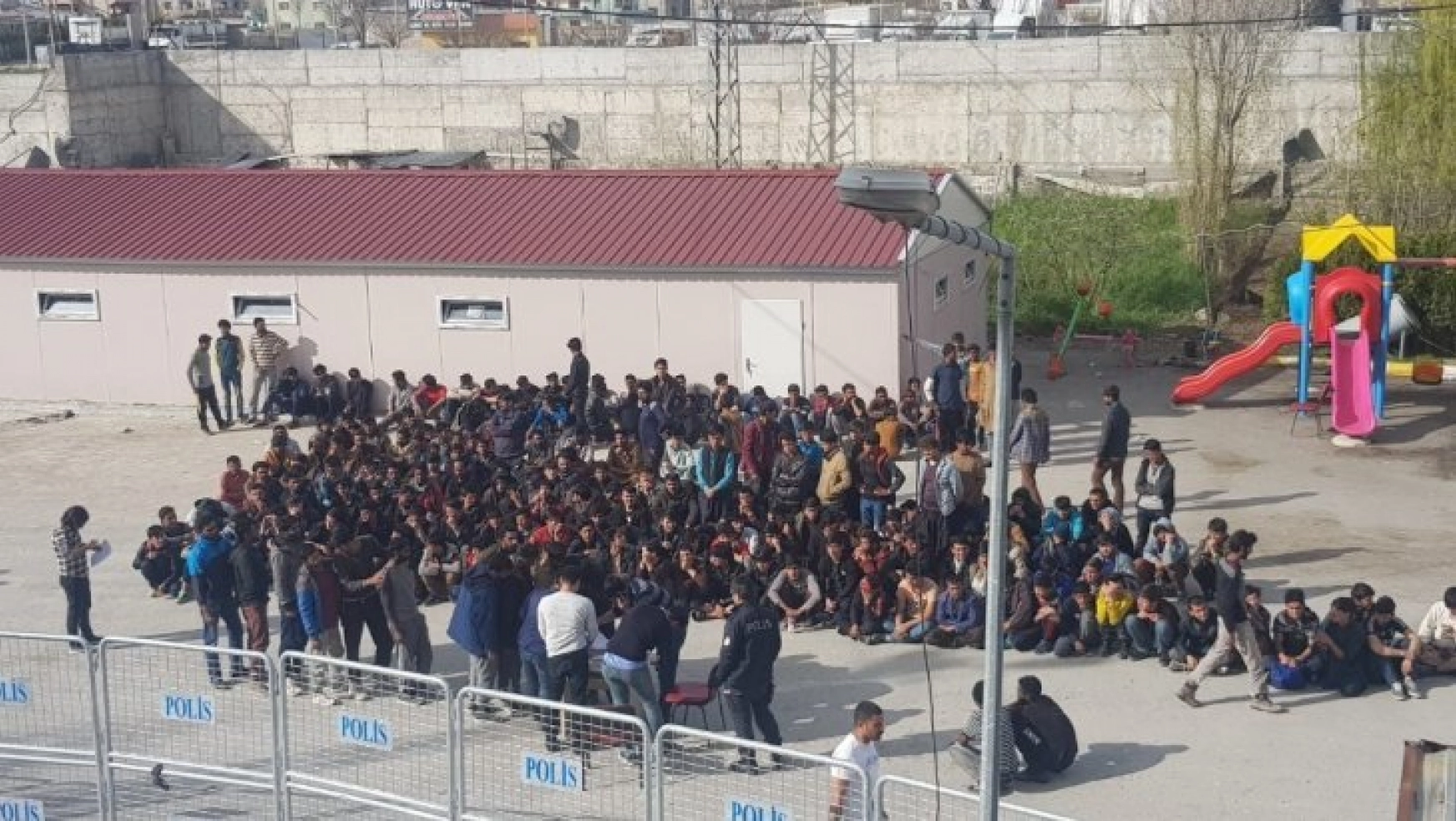9 günde bin 535 kaçak göçmen yakalandı
