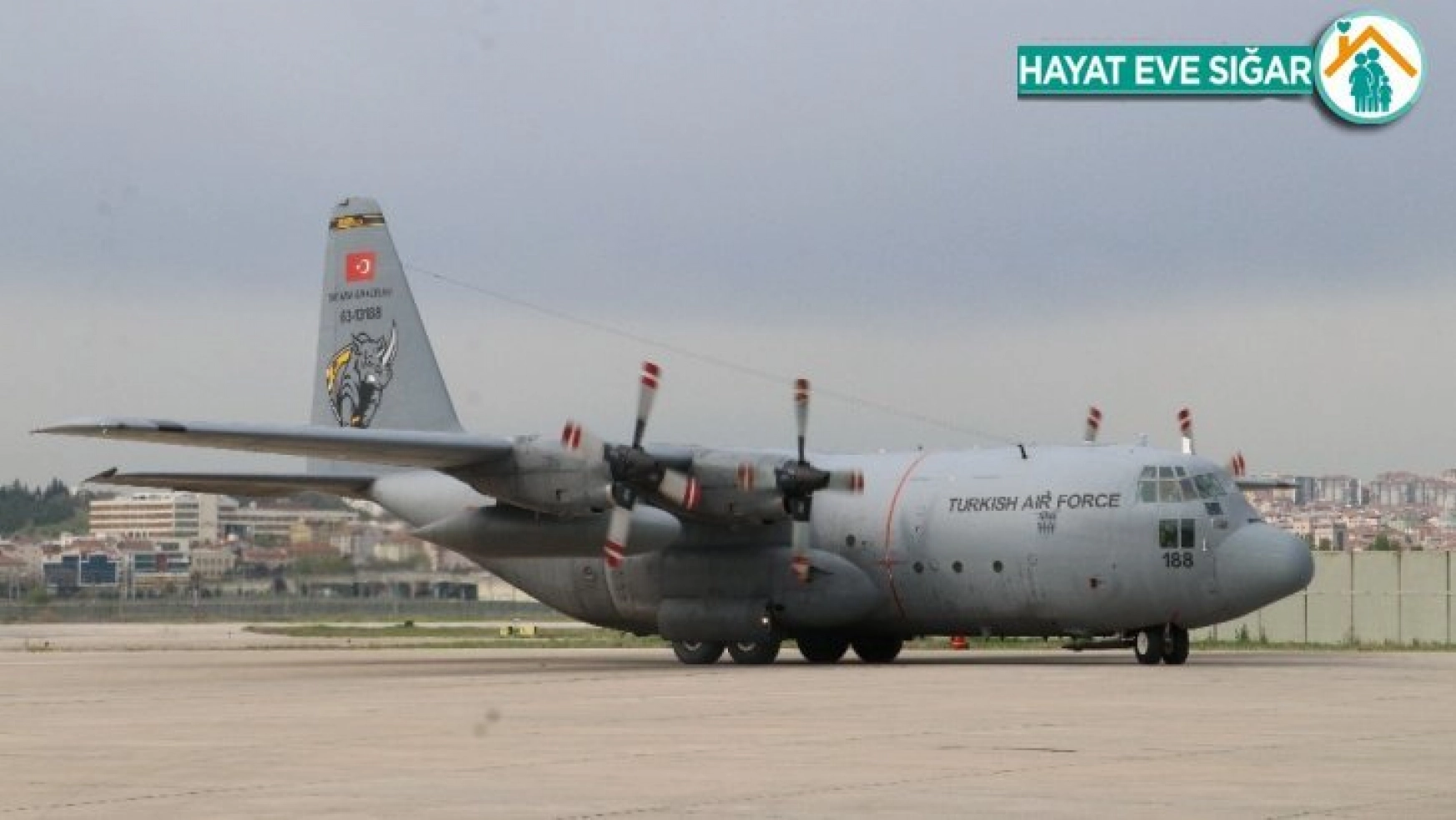 ABD'ye gönderilen yardım malzemelerini taşıyan uçak havalandı