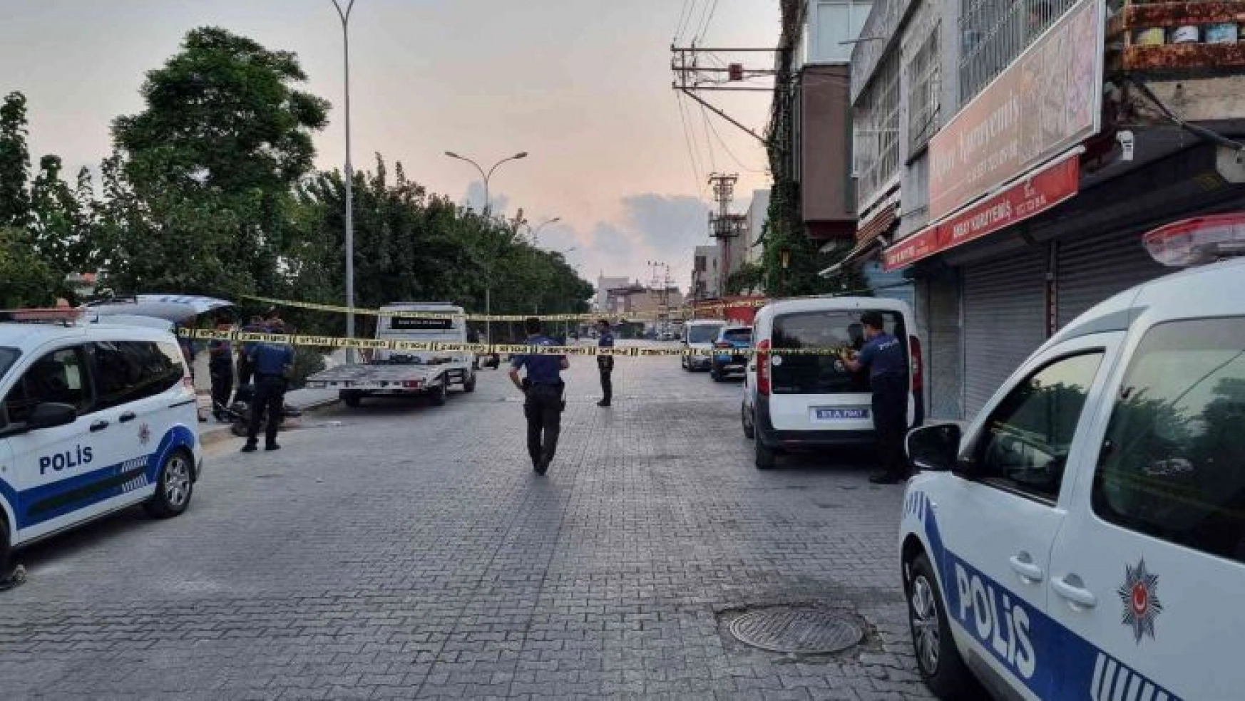 Adana'da silahlı saldırıya uğrayan motosikletli öldü