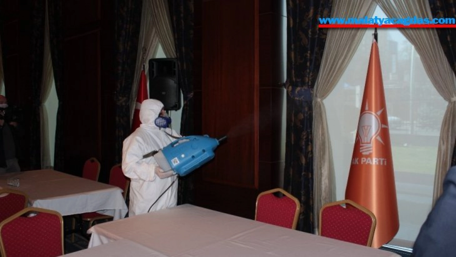AK Parti Genel Merkezi, Kovid-19'a karşı dezenfekte edildi