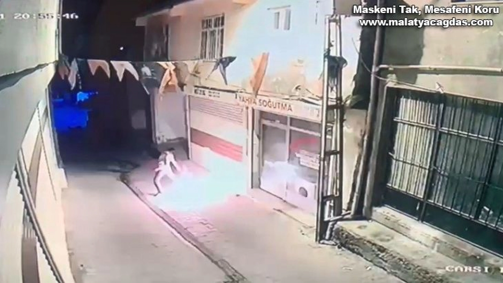 AK Parti Hani İlçe Binası'na molotoflu saldırıda 2 gözaltı